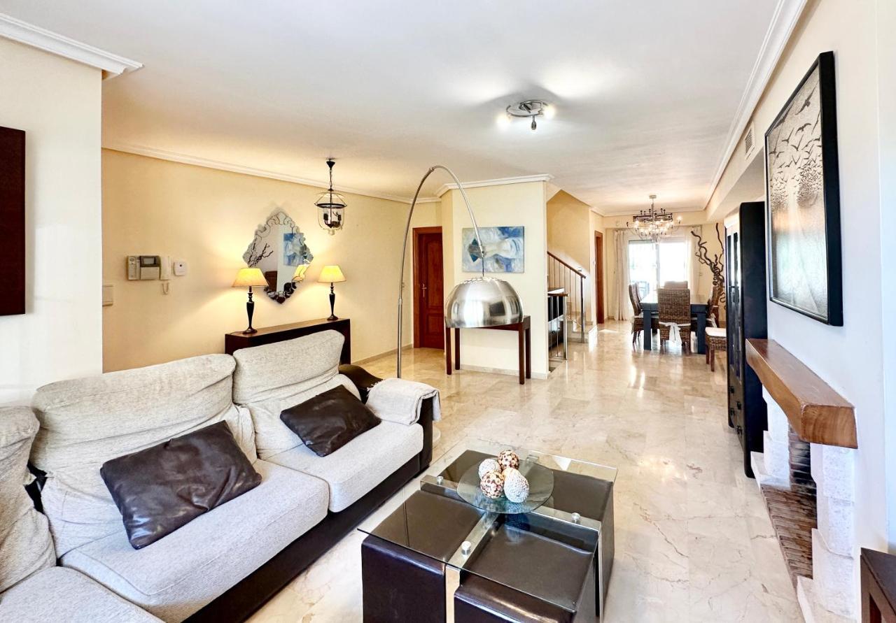 El Arenal Townhouse By The Beach With Swimming Pool - Eaw Homes มาร์เบยา ภายนอก รูปภาพ