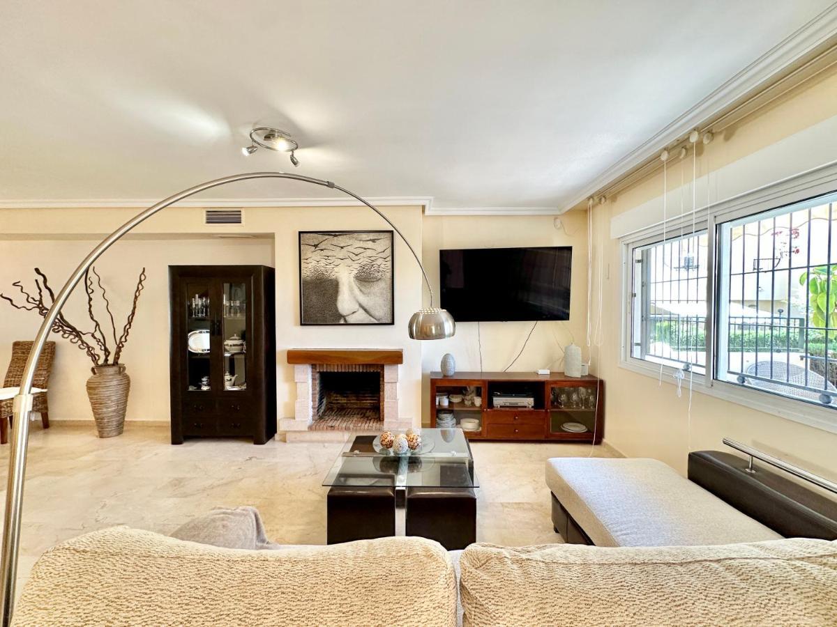 El Arenal Townhouse By The Beach With Swimming Pool - Eaw Homes มาร์เบยา ภายนอก รูปภาพ